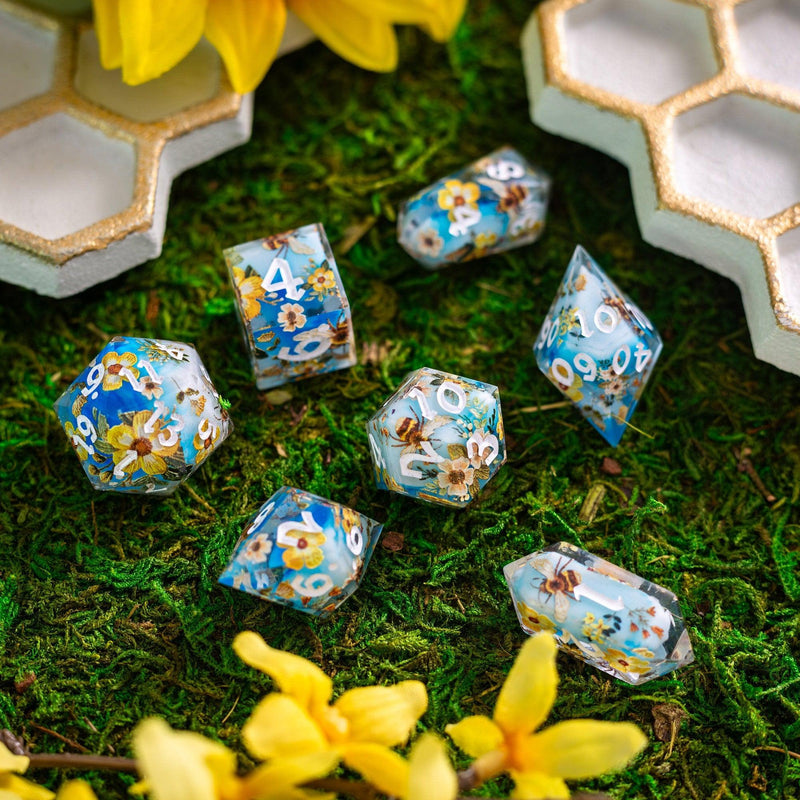 Bees And Flower Handmade Resin DND Dice Set