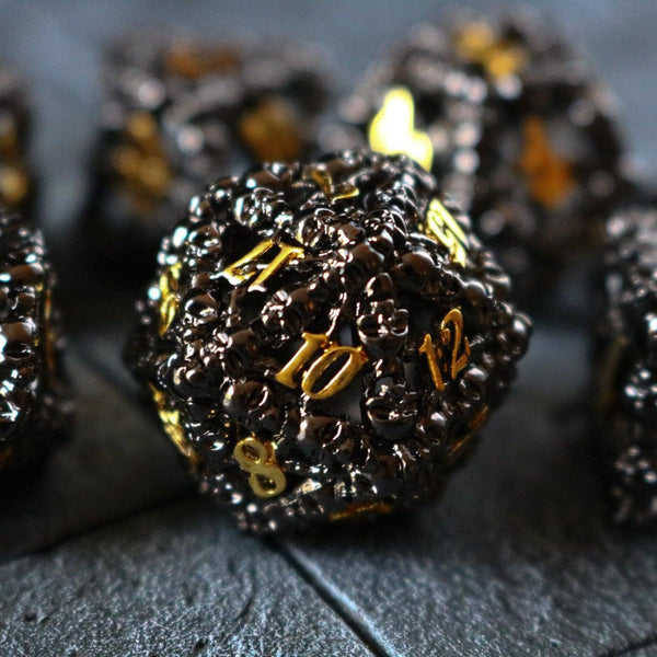 Skulls Hollow Metal Dice Set Black/Gold Tabletop Gaming